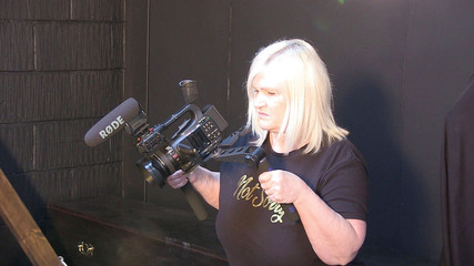 Lacey Starr productions: Doar o zi la birou