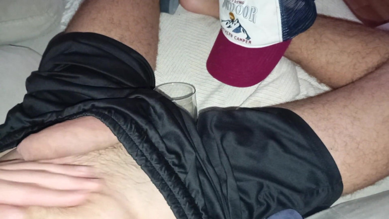 Elvissc: The Rich Big Cock Fucked the Glass Hard and the...