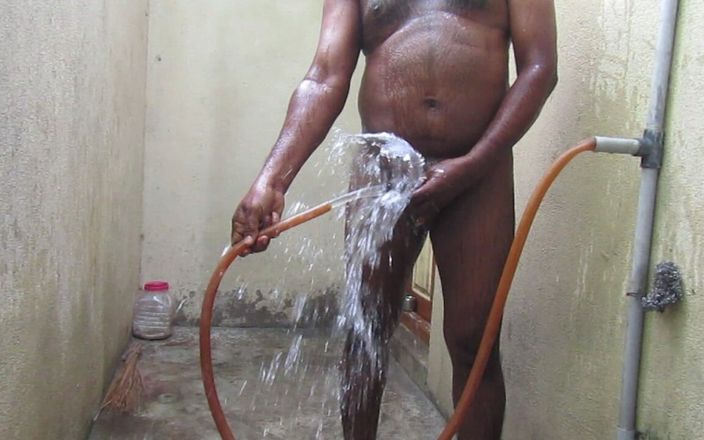 Tamil x cock: シャワーを浴びるときに柔らかくて硬い - きれいなコックは幸せなコックです