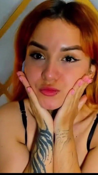 Arată sex portocaliu păros spectacol webcam webcam P3