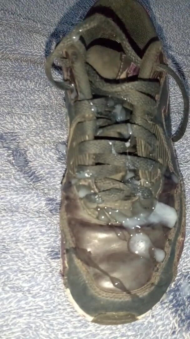 Sneakerfetish_BR: Sneaker Fuck and Cum on My Old Air Max