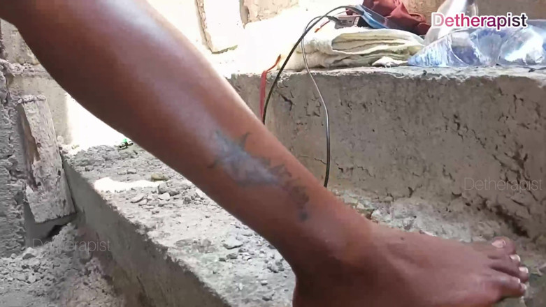 Detherapist: Bạn trai của tôi không đủ tiền mua phòng khách sạn...