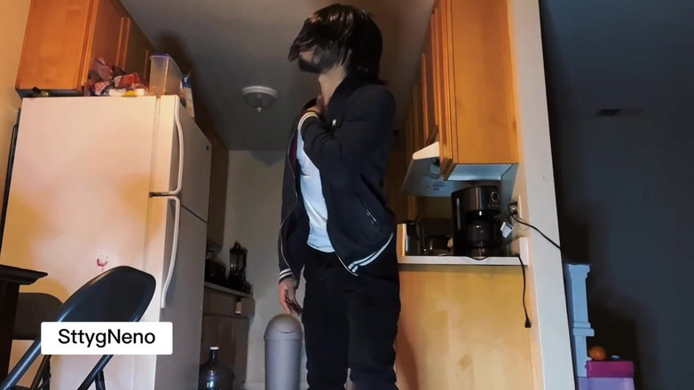 Xooshua (xblue18): Roztomilý nevinný mladý muž miluje v noci dělat neplechy