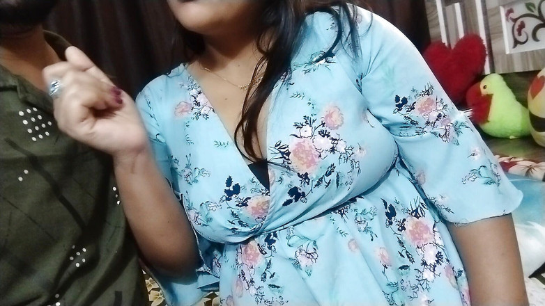 HotGirl21: 性感阿姨和德西仆人男友的完整秘密浪漫舞蹈胸部