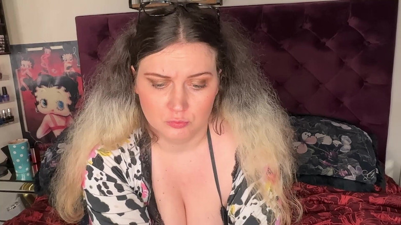 MissFFW: 欲求不満で肥沃なBBWがあなたに彼女を交わしてほしいと懇願しています