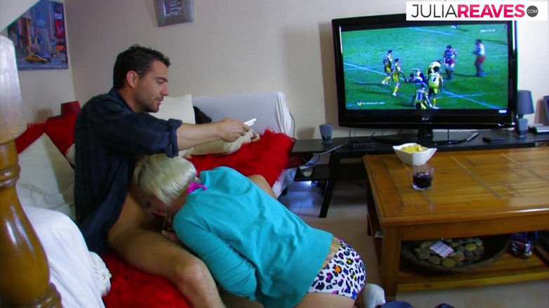 Cum Date Me: Blonde pretty loves fucking but she also loves anal
