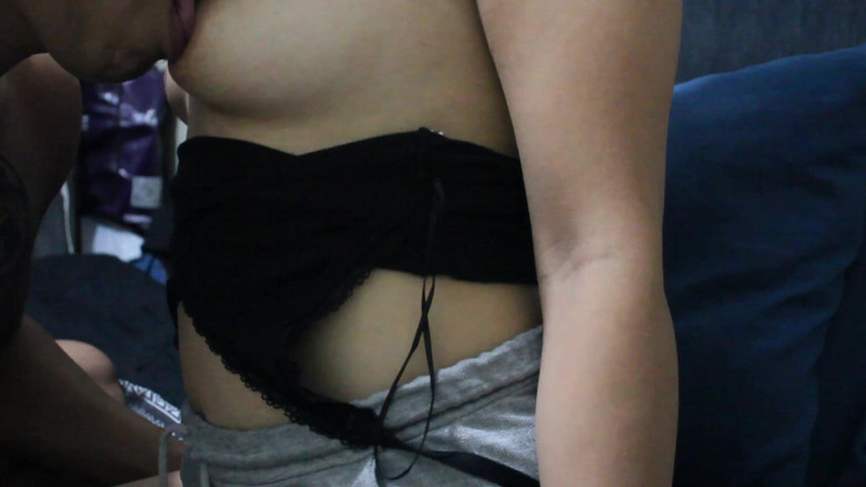 Kevin's Life: 인도 휴가 중 새엄마와 섹스하는 운 좋은 남자