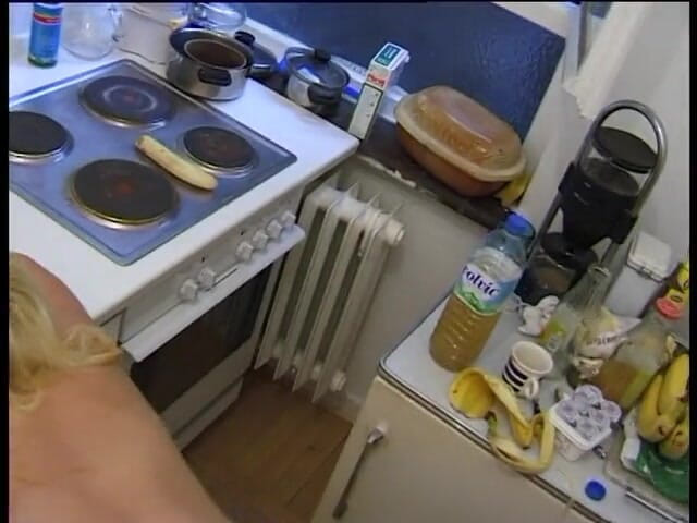 Prego Twats Need It: Pregnant blonde lady gets plowed in the kitchen