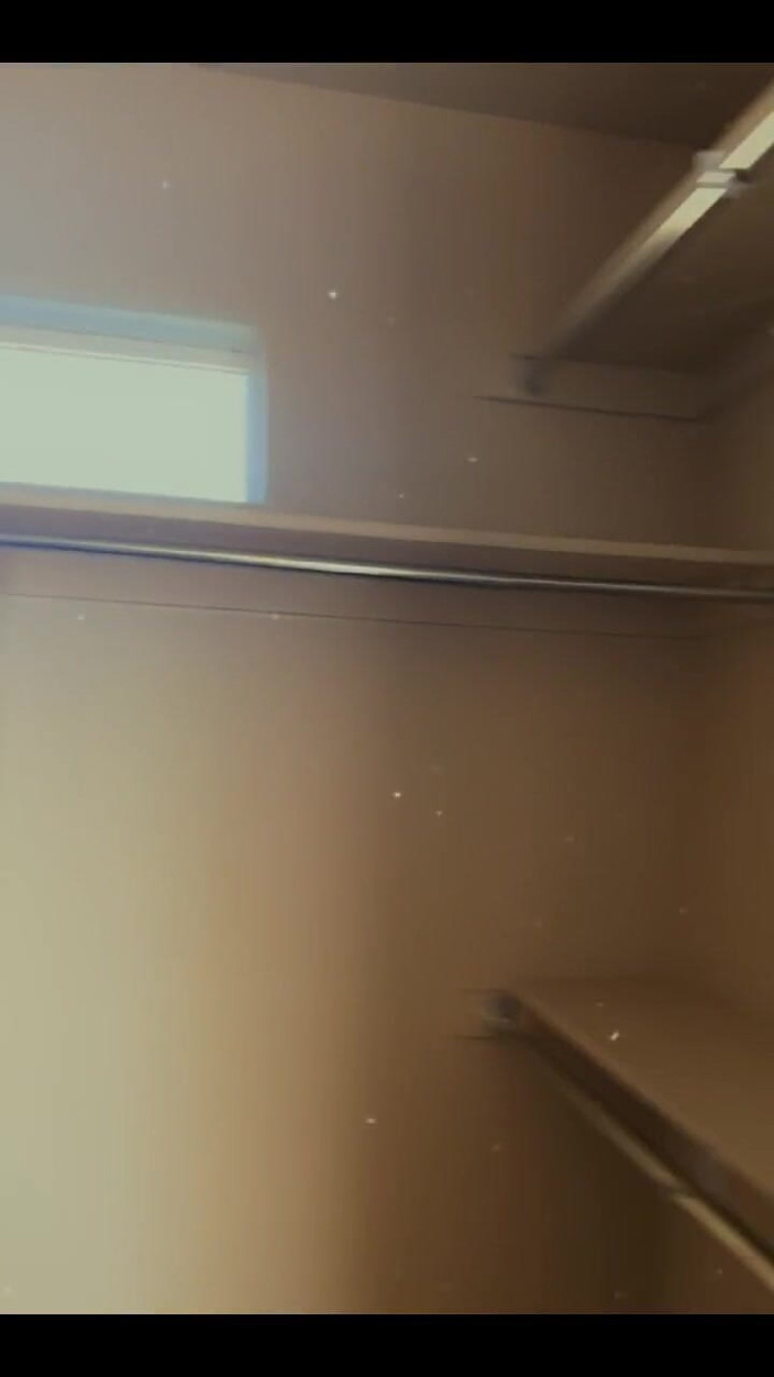 lilRavenFox: Nový dům právě upadl