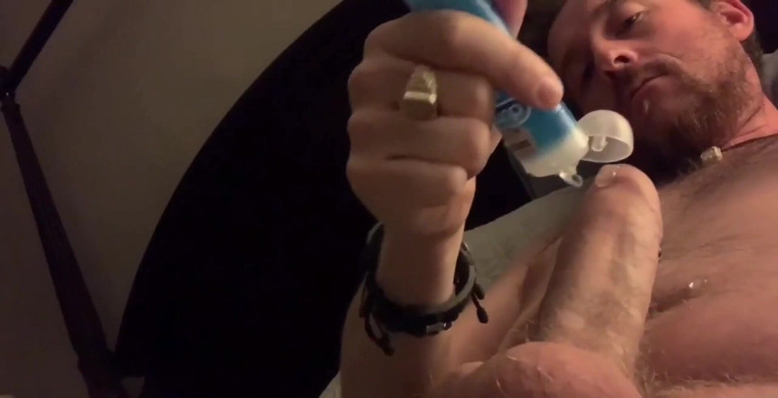 Dirty Talking Guy: Birisi gelip midemden bu dölü yalayabilir mi?