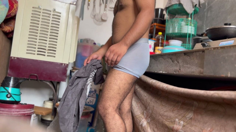 Desi__Panda: 哇第一次室友大鸡巴