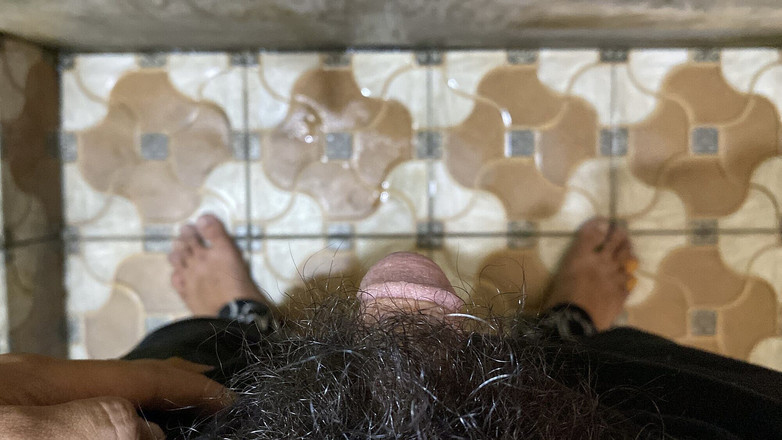 Jackson World: Non riuscivo a trattenerlo! Una sega veloce in bagno per...