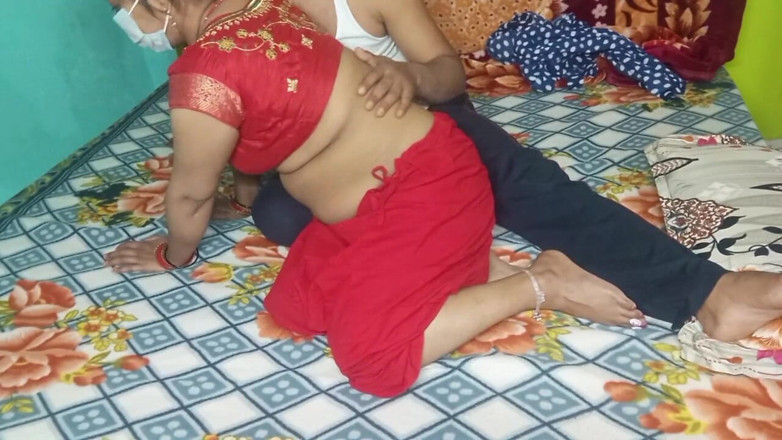 Manjushukla: Pertama kali aku ngentot pacarku di kamarnya.