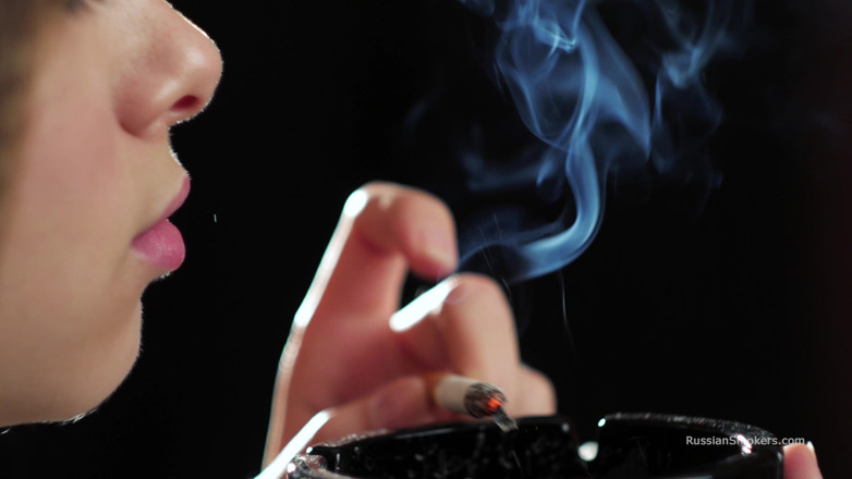 Russian Smokers: Ultra HD Russian Beauty Smoking Cigarette Seaside