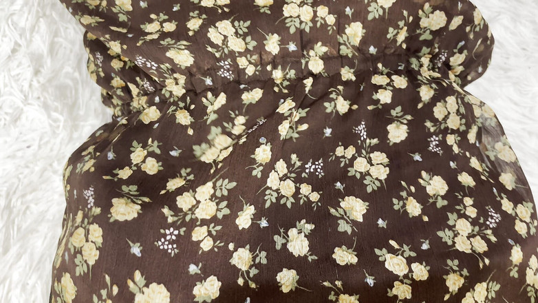 Lux Eva: MILF knullar hårt på en väns fest