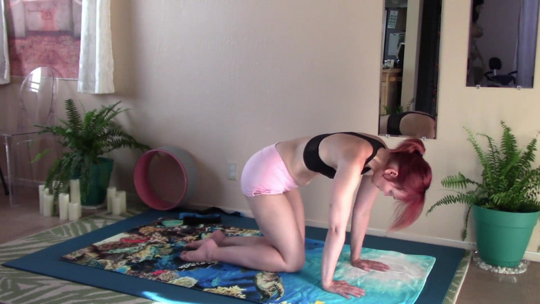 Aurora Willows: Morning yoga stretching feels so good
