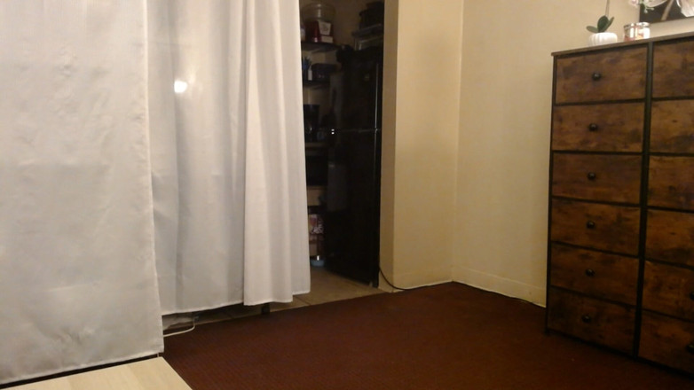 Abby Anna: Pink Converse titty nảy tập thể dục hiếu khí