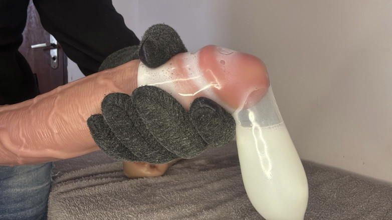 Greedy truck: Віртуальний секс, з супер палицею, яка не перестає кінчати.