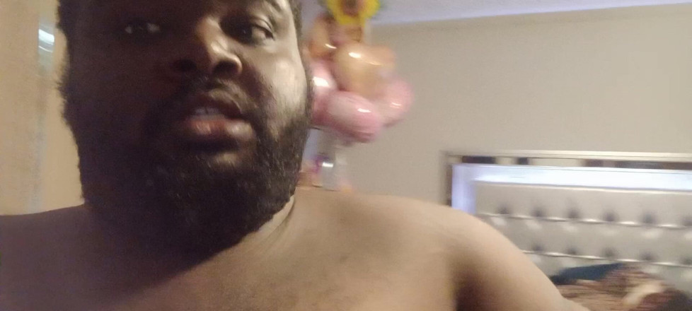 Andrew Adams: Çıplakken egzersiz yapmaya çalıştım