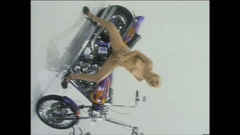 Hard Accademy: Susamış sürtük sert anal seks için yalvarıyor