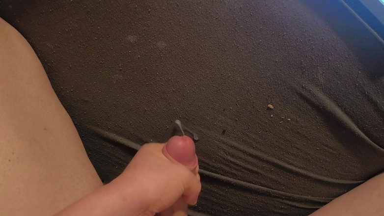 JanineLang: Vystřik při sledování porna