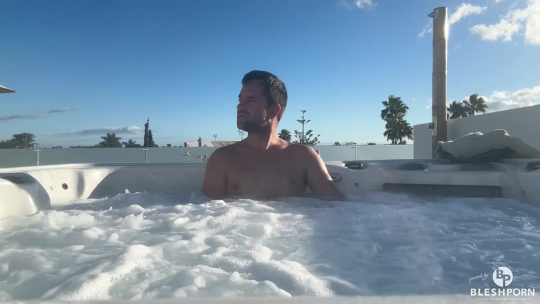 bleshporn: Timpul piscinei Spectacol nuditate