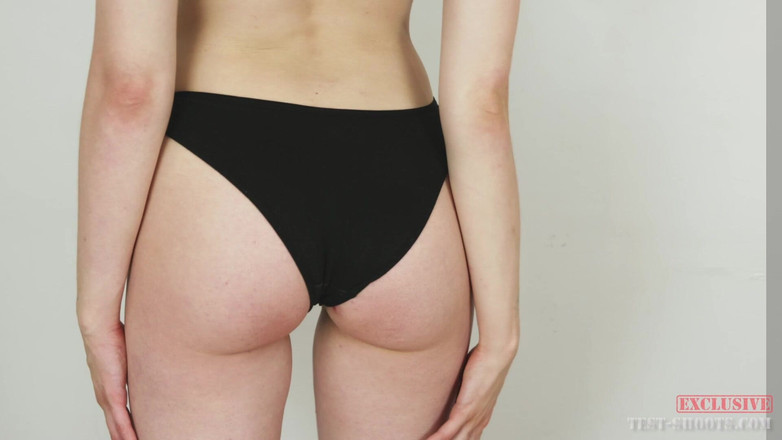 Test-Shoots: セクシーな若い裸の会計士ブリザードヌードビデオキャスティングインタビュー