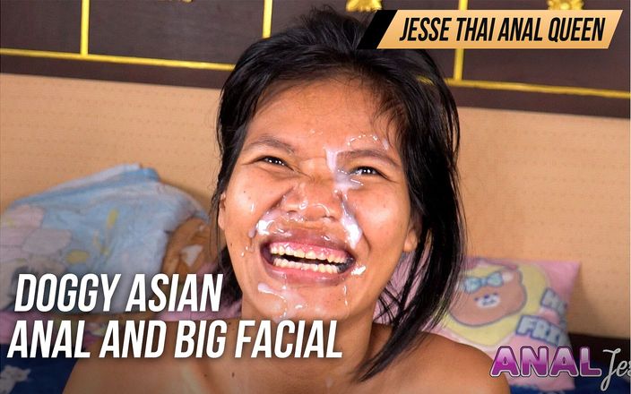 Jesse Thai anal queen: Doggy Aziatische anaal en grote lading in het gezicht