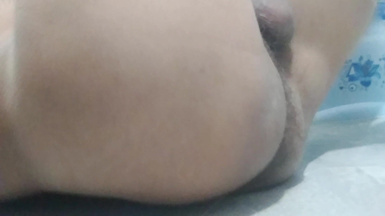 Meplayvid: 我在浴室里玩弄我的鸡巴和屁股