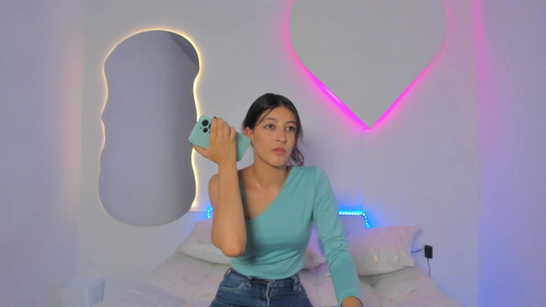 Adhara Hamilton: When I'm Alone in My Room, I Want to Masturbate...