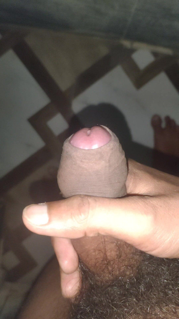 Rob d: Indian Young Man Masturbation in Bathroom Cumshot