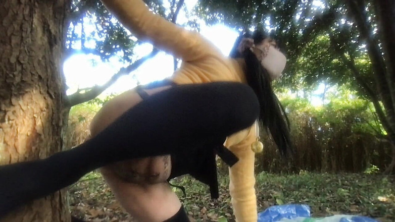 megu2002: 트레이너의 주문 번호 14 야외 애널 플레이