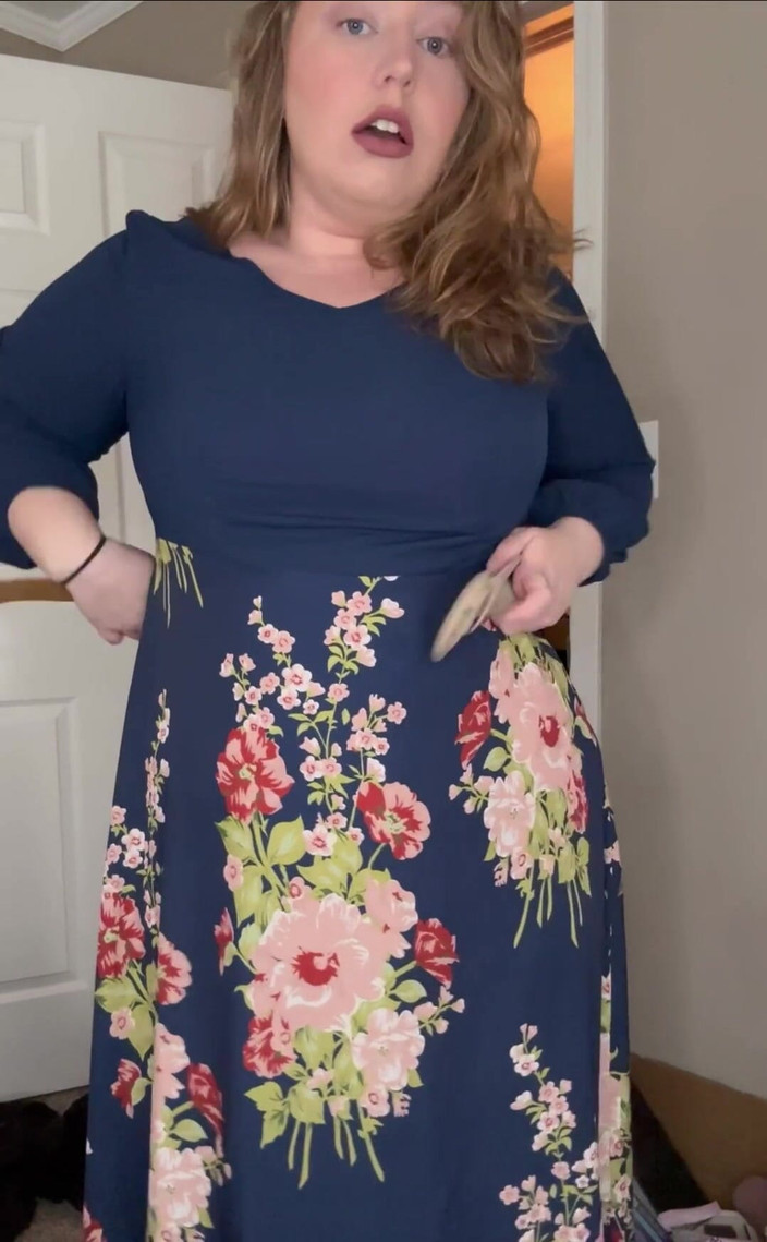 KinkyKatie: Benimle hazır ol videosu