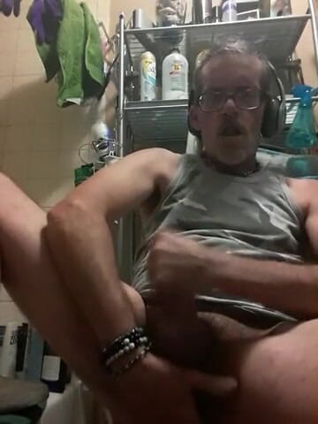 ShadowmanBWC: Shower fun on hot desert day
