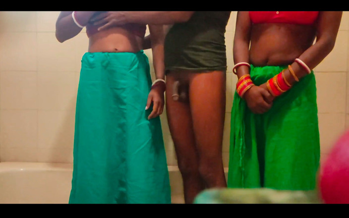 Desi anal: Ibu rumah tangga hot india dan adik tirinya lagi asik...