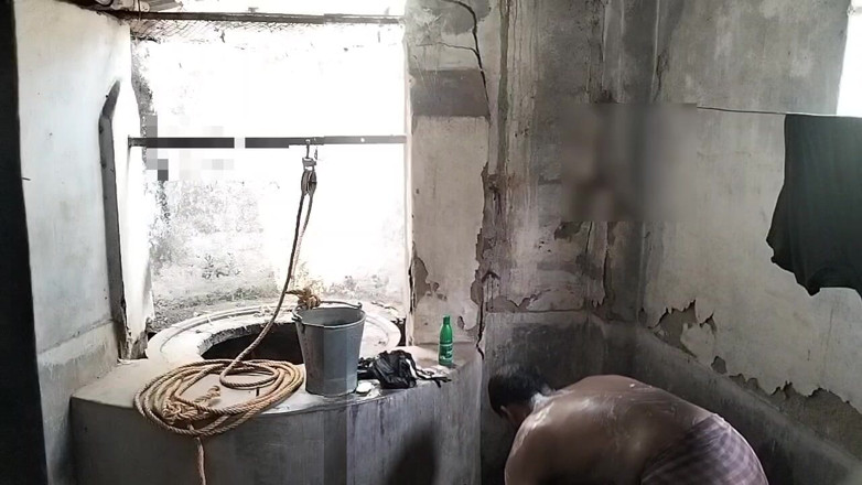 Desi Tits: Shower Bathing First Time Neighbour Guy Fucking Twink Boy