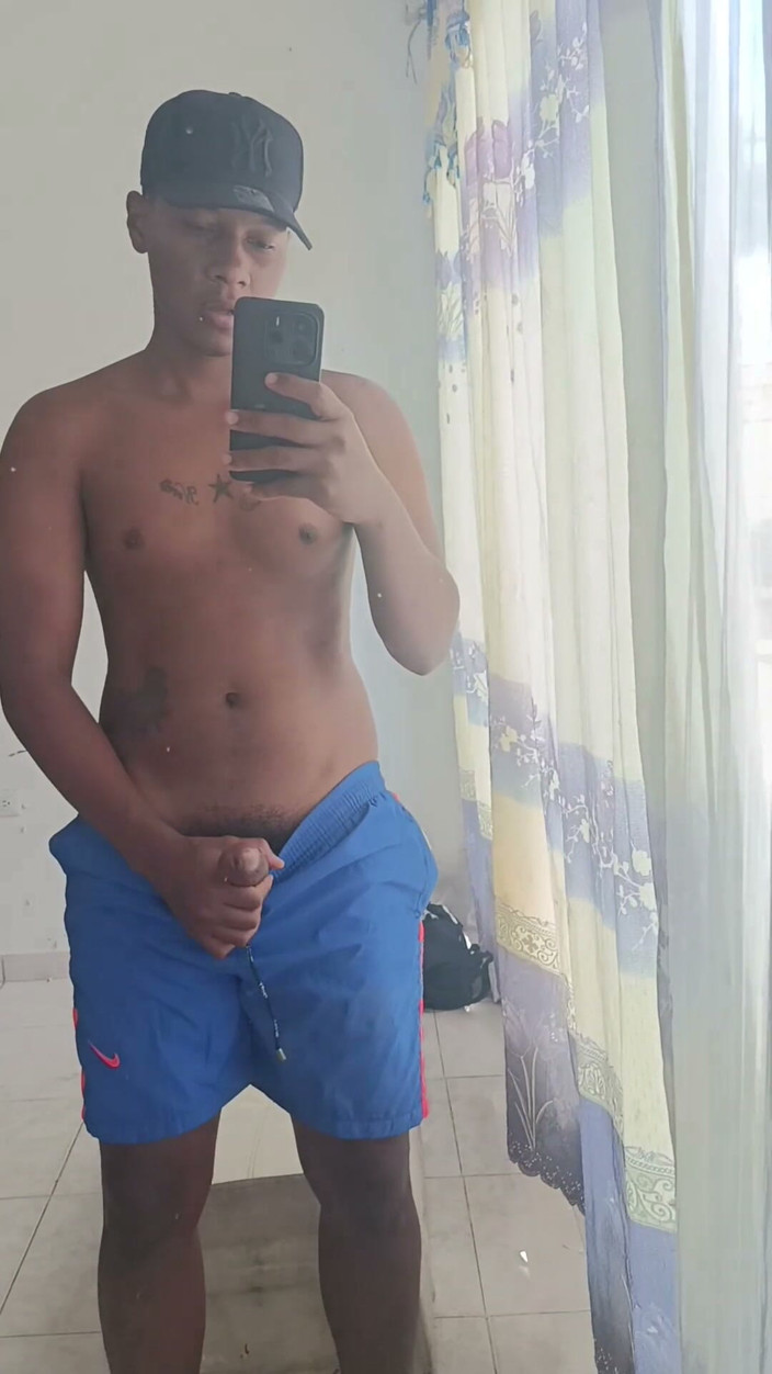 SANTIXXX19CM: Bbc masturbation amateur-frente al espejo, bigdick
