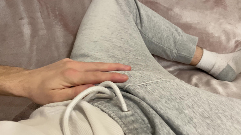 1TeddyBear1: Великий член ручною стимуляцією. 4k відео