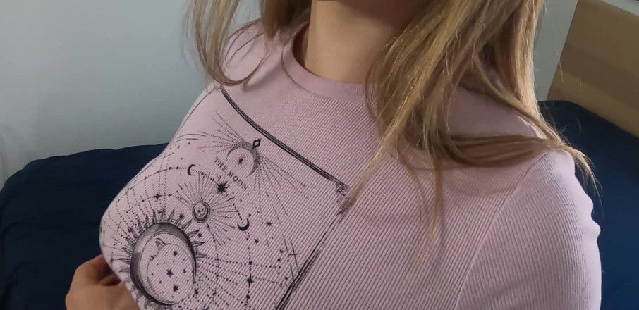 Tommy Wood XXX: Jag har knullat min stora naturliga bröst flatmate efter att...