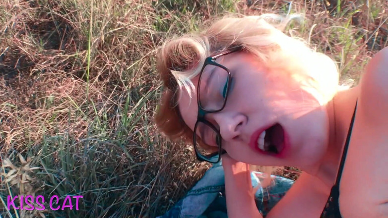 KissCat: Pov real outdoor doggy style sex &amp; sloppy blowjob cum mouth -...