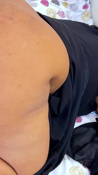 Beautiful Huge Booty & Pussy Saudi Hot Stepmom!