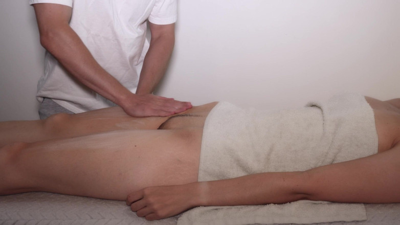 HotCoupleTeam: Я пришла на профессиональный массаж моей киски