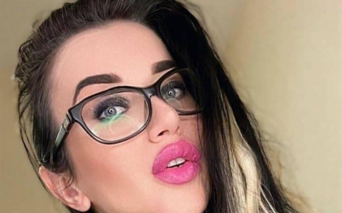 Julia domaina: Meu Vid favorito e quente com contas anais, vibrador e...