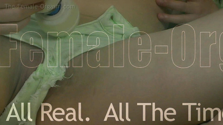 The Female Orgasm: Yadira morales正在玩弄她的阴户