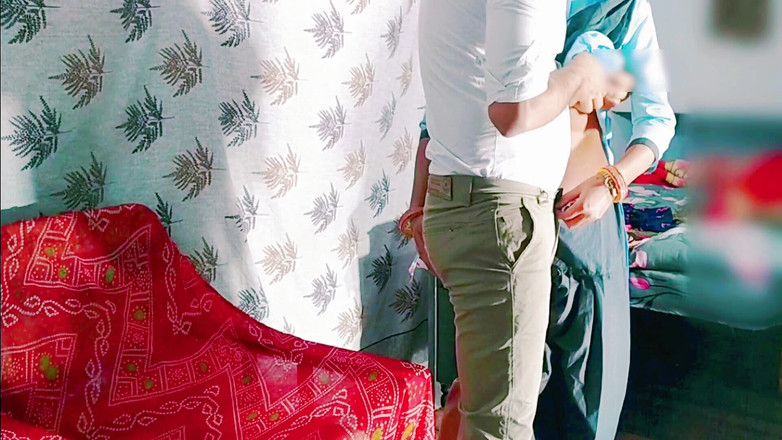 Rakul008: Une jeune Indienne baise avec son camarade de classe après...