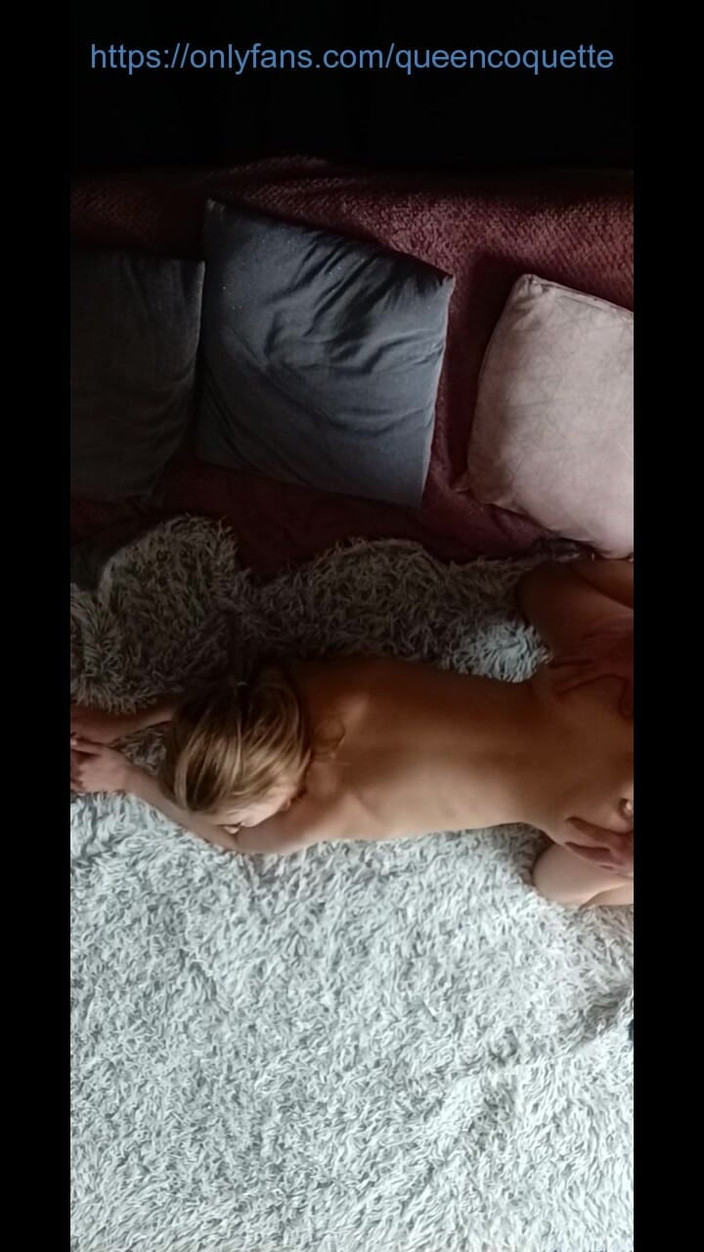 Coquette: Hoang dã với tóc vàng gợi cảm - đánh đòn và trần POV...