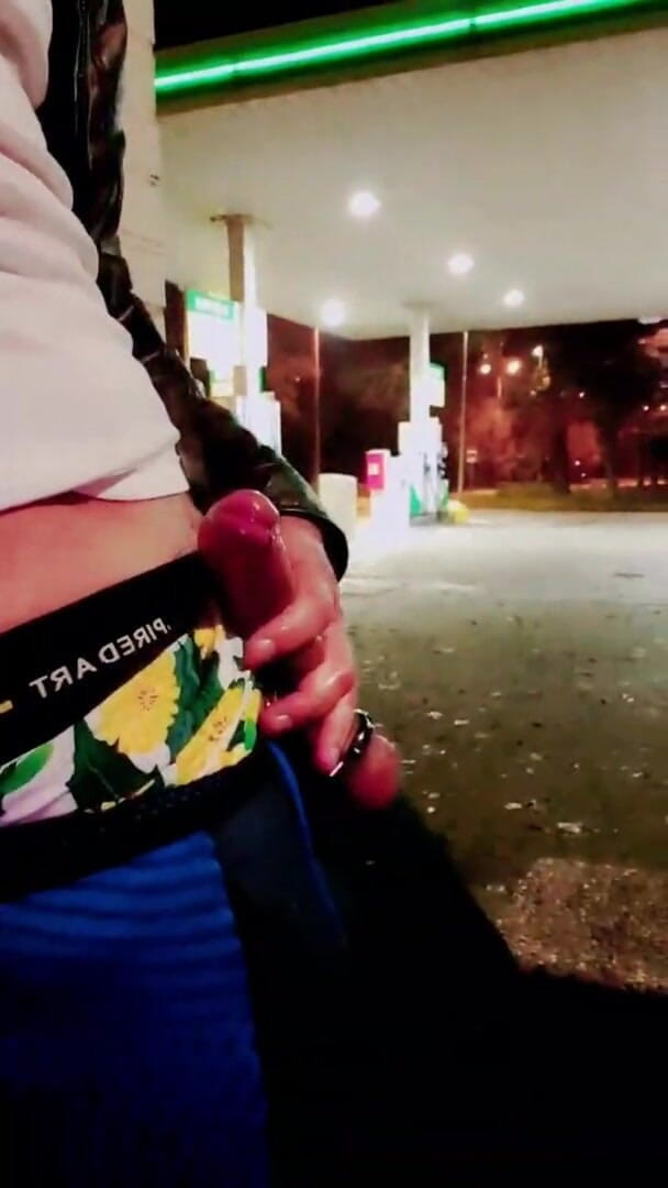 Slutboyben: Slutboyben Cam4 야외 돼지 II 주유소 사정