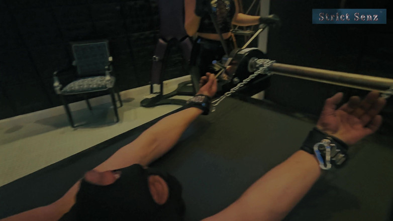 Strict Senz: 架子上粗暴伸展的残酷审问 第2部分