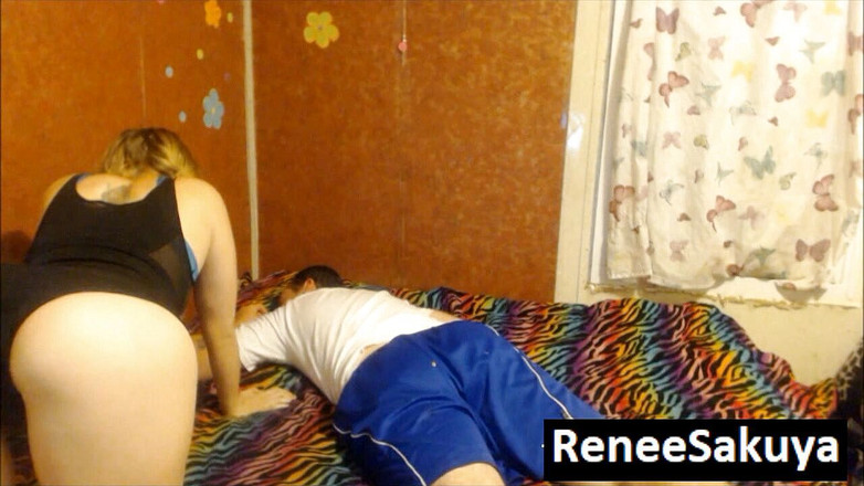 Renee Sakuya: 보스턴 게 실패 비디오? 남자가 다친다, 르네는 웃는다