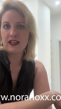 Single Men in Swingers Clubs - Don't Be a Wallflower!